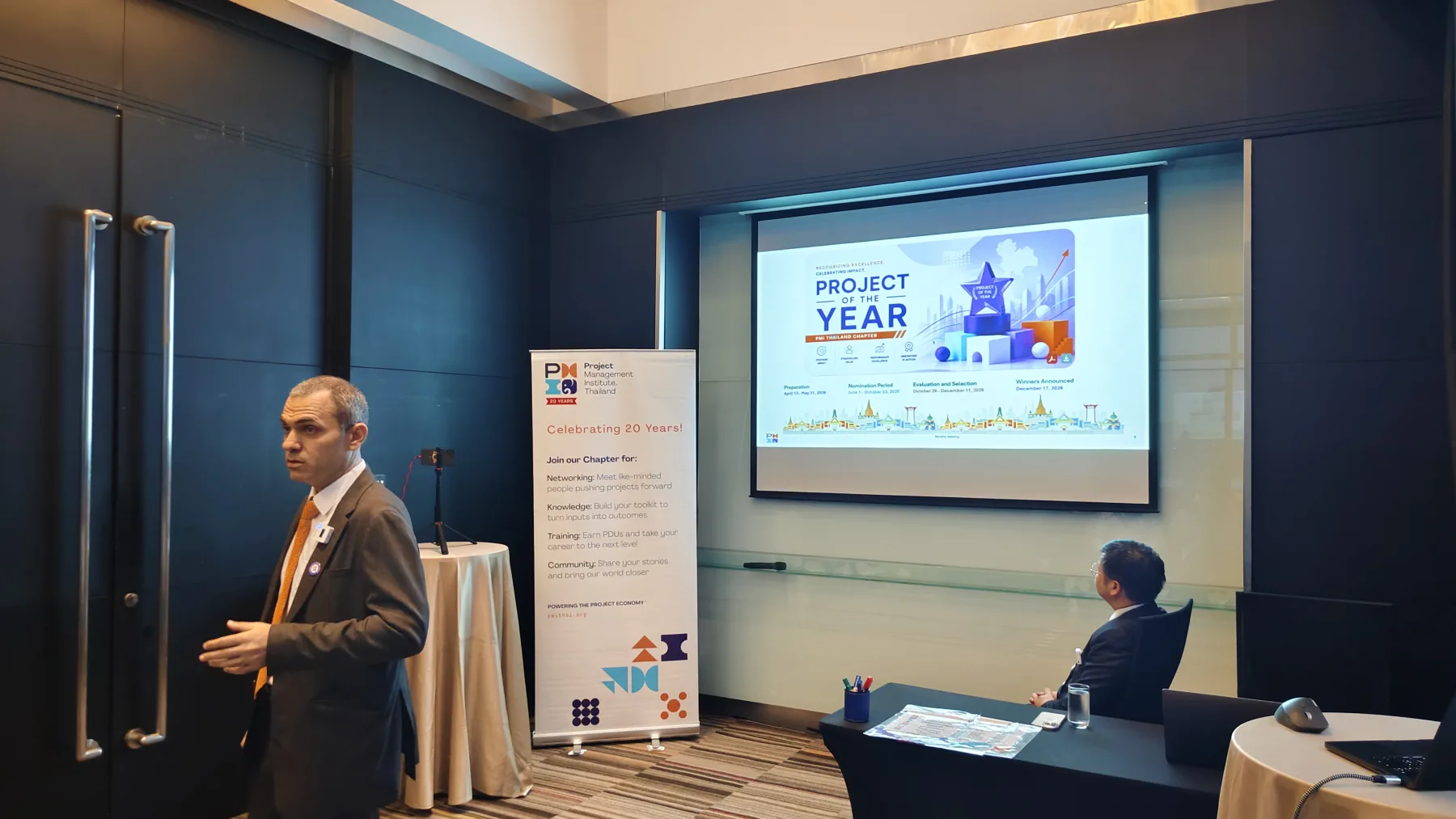 Dr. Petros Rigas presenting at a PMI Thailand Project of the Year session
